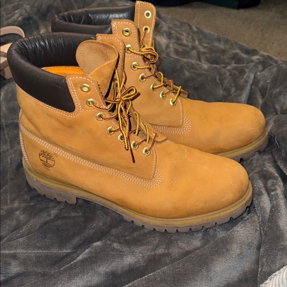 Timberland Men's Wheat Nubuck Boots - Picture 1 of 8